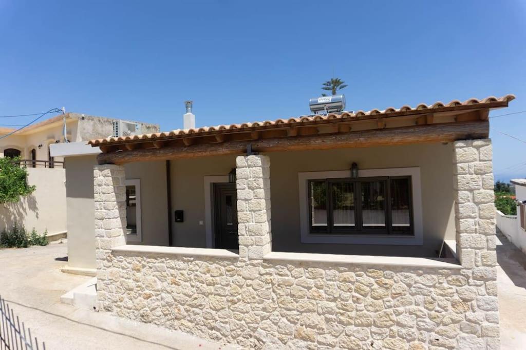 Casa Di Kapaka - New Villa In The Countryside Roupai Exterior photo